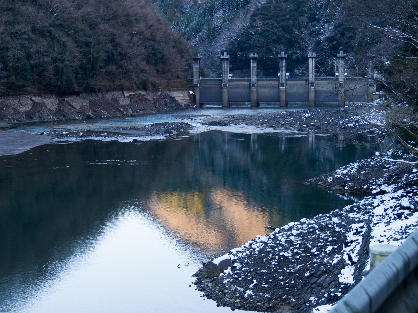 1月15日　雪　吹屋　の4_c0021726_09571240.jpg