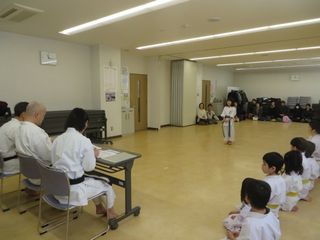 日曜空手　屯田教室と新琴似・新川教室_c0118332_15113222.jpg