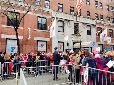 Women\'s March on NYCの後のコーヒー_a0122243_06240666.jpg