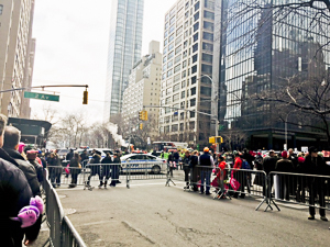 Women\'s March on NYCの後のコーヒー_a0122243_06292612.jpg