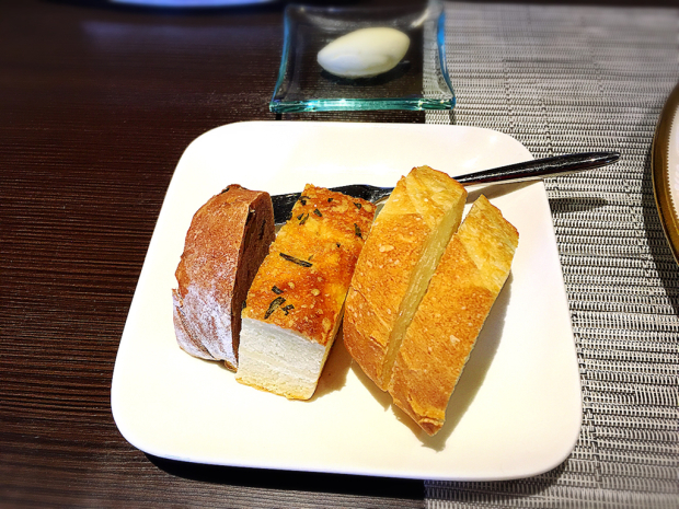 ラ ターブル ダキ_e0292546_08011979.jpg