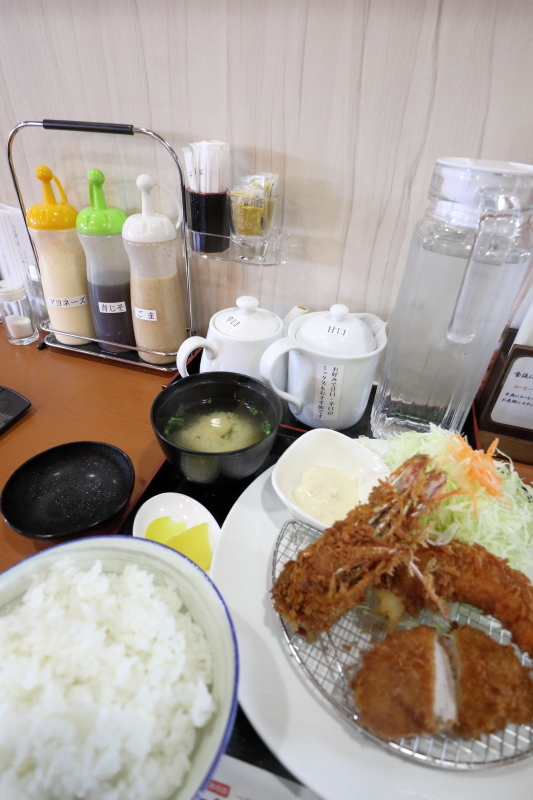 とんかつ源三_a0077663_13061026.jpg