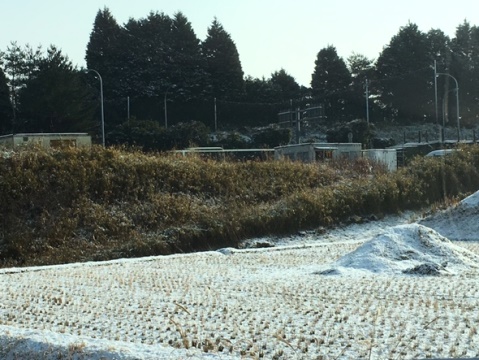 雪のアウトレットモールへ。。。_e0364975_14232779.jpg