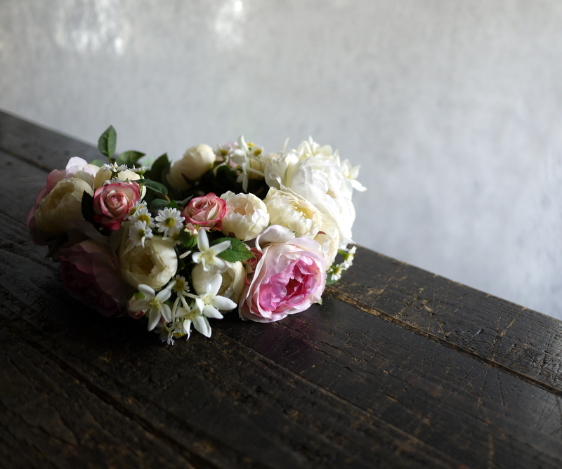 アーティフィシャルフラワー 造花 の花冠と 生花の花束 平和通2にお届け 札幌 花屋 Mell Flowers