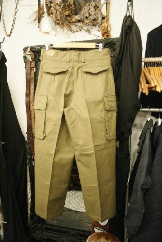 遅くなったので簡単に。(フランス軍　M-47　パンツ　デッドストック)_f0180307_01570030.jpg