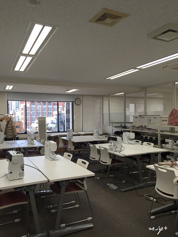 ヴォーグ学園東京校新校舎での初めての授業♪そして生徒様へご連絡_f0023333_10151954.jpg