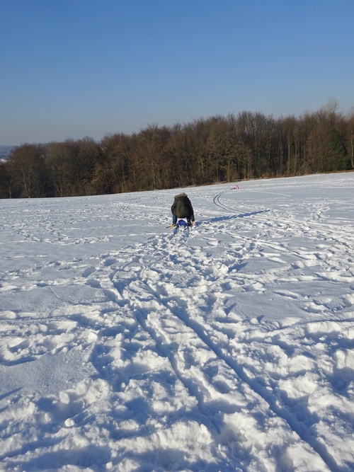 雪山で娘と初めてのソリ体験☆_b0213177_19411870.jpg