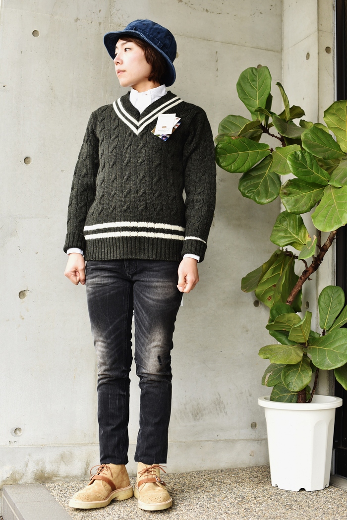 Guernsey Woollens Knitwear。。。今に･･これからに･･･Traditional Guernsey CARDIGAN！★！_d0152280_8055.jpg