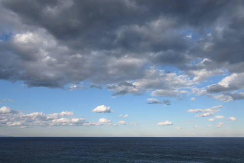 昨日今日と、こんな空(くらし部門)_c0204385_13143865.jpg