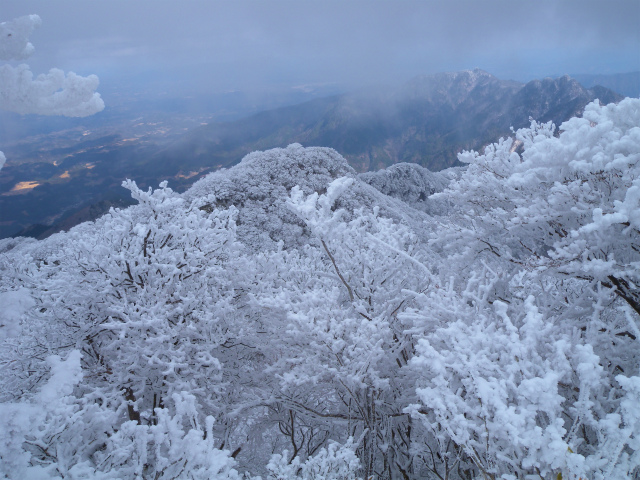 神原登山口から祖母山へ 17 1 24 山に癒されて