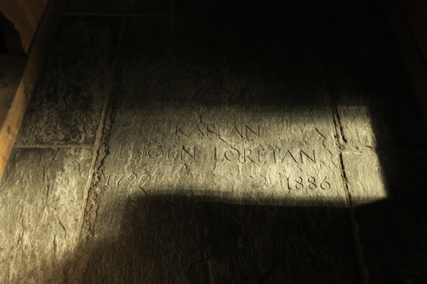 e0356046_01013112.jpg