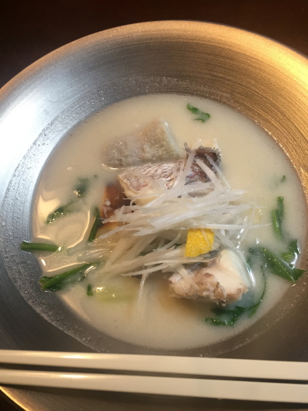 おうちごはん(海老芋と鯛の粕汁と冬摘み台湾烏龍茶)_c0366777_22250068.jpg