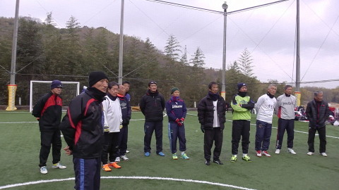 1/22(日) シニアフットサル at UNOフットボールファーム_a0059812_13340894.jpg