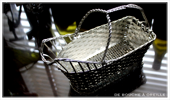 porte bouteille クリストフル製 アンティークのパニエ その2 ボトルバスケット_d0184921_14334133.jpg