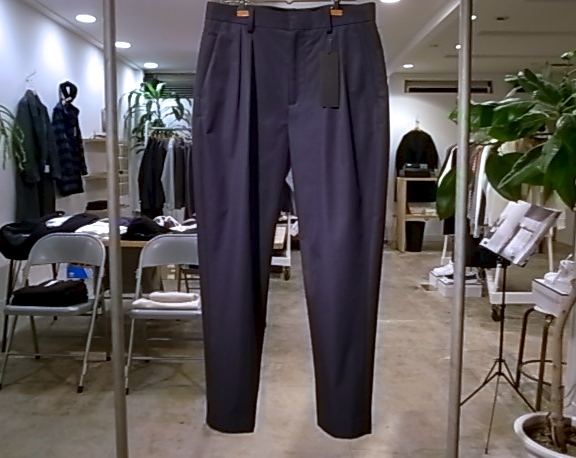 BLACK & BLUE　GLENCHECK TWO TUCK TROUSERS_d0269455_20473113.jpg