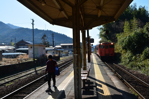 芸備線　中三田駅　キハ４０２００４_b0334414_17415039.jpg