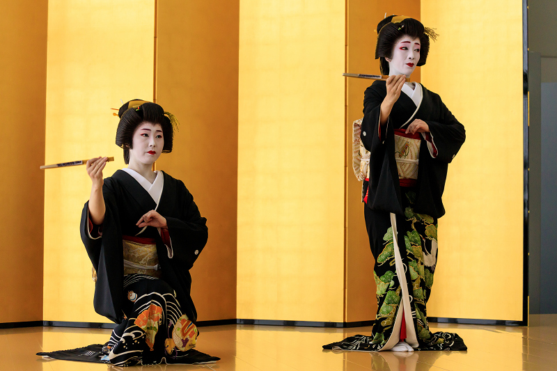 春の舞（京都国立博物館・平成知新館）祇園甲部・槇子さん、千紗子さん（写真部門）_f0155048_2359410.jpg