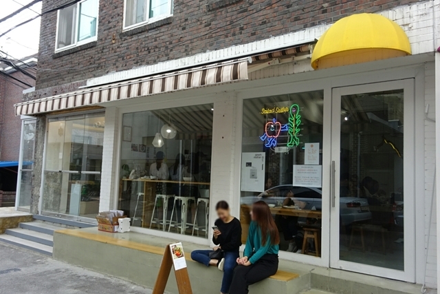 f0201054_21105785.jpg