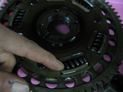 CB400SF クラッチ_e0114857_9495250.jpg
