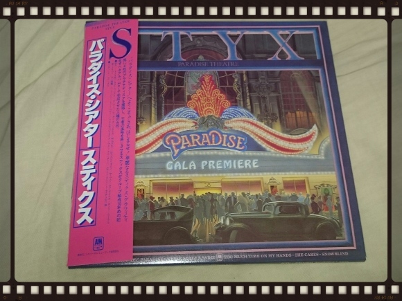 STYX / PARADISE THEATER　紙ジャケ_b0042308_13432491.jpg