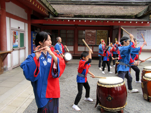 男山八幡宮　鬼やらい神事_e0048413_2122571.jpg