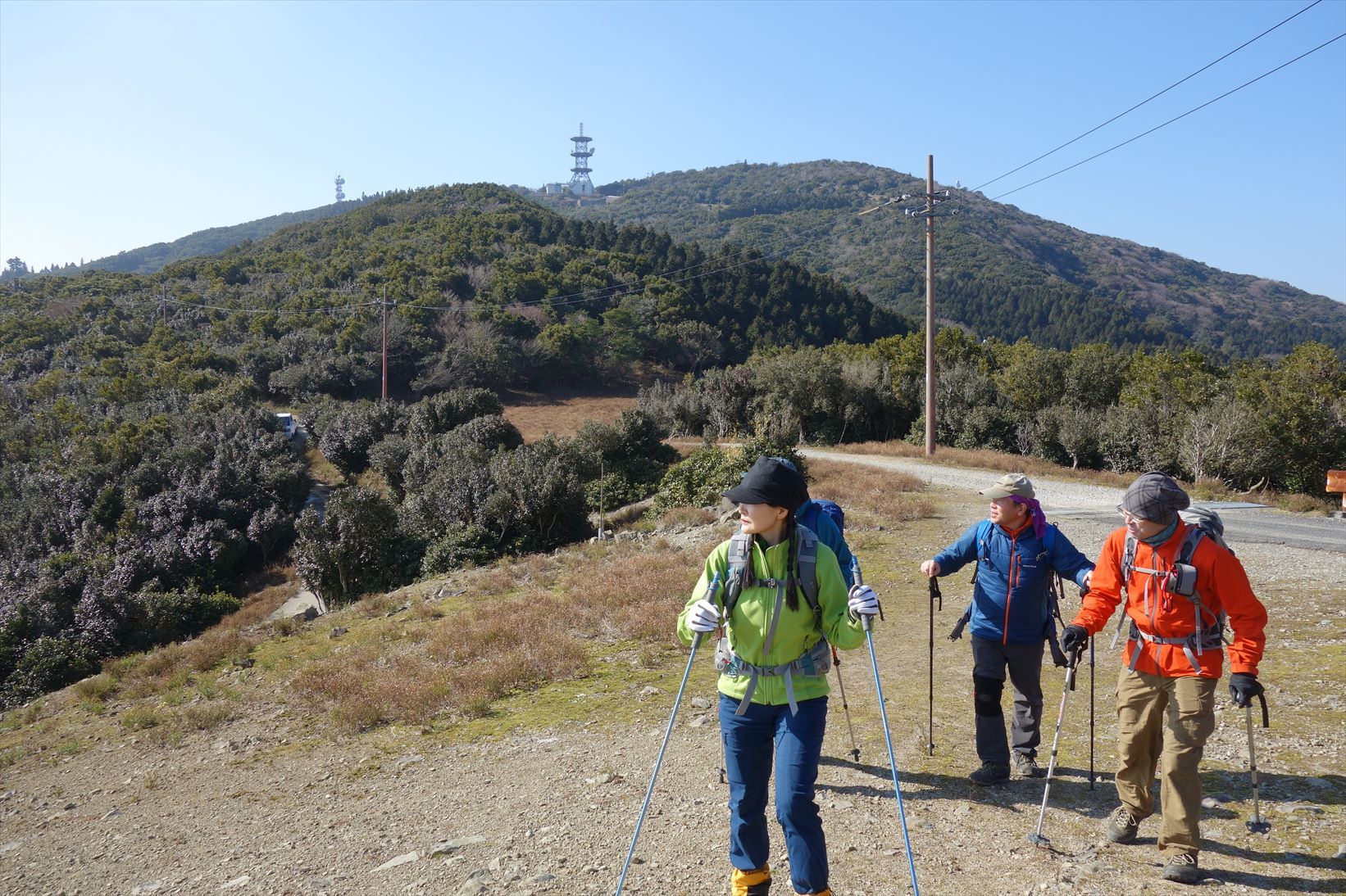 △　淡路島最高峰の諭鶴羽山と灘黒岩水仙郷を巡る山旅　△_f0348933_18101369.jpg