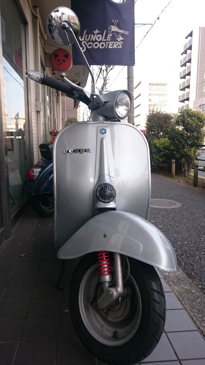 VESPA100  シルバー  旧黒メーター_f0123137_15205377.jpg