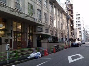 発見★萌え系小学校_a0012640_23451112.jpg