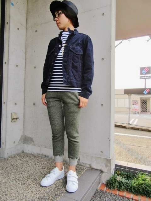 今時期だから・・・靴関連、動き好しです(^^♪ スニーカー編。。。_d0152280_07550842.jpg