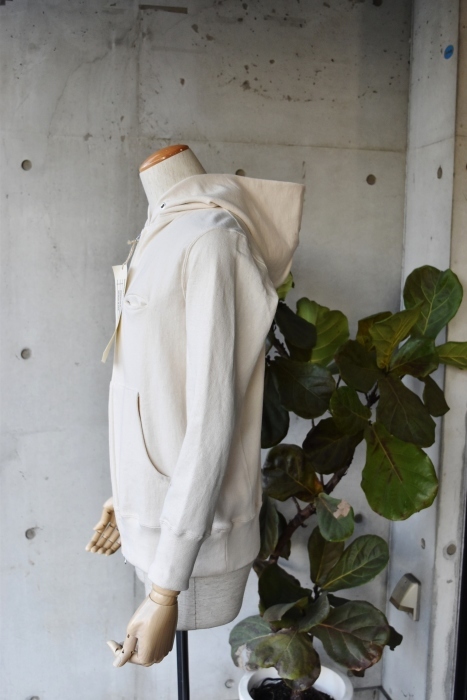 春色です。。。某メーカー・別注 斬りPocket SWEAT ZIP PARKA (USA製)!★!_d0152280_11573143.jpg