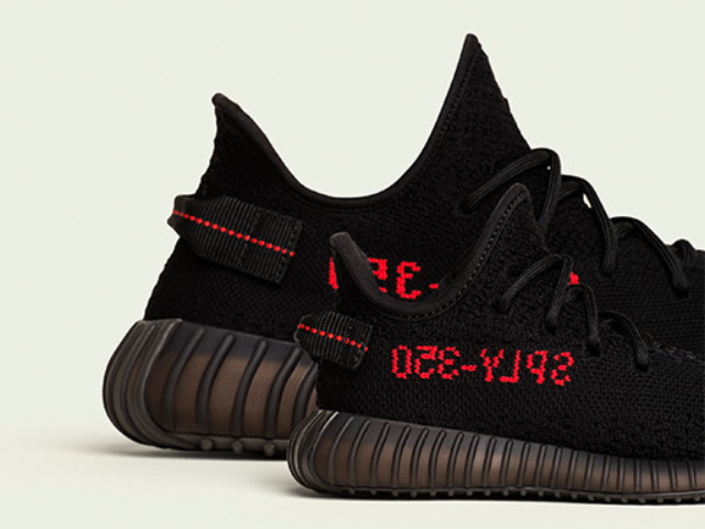 YEEZY BOOST 350 V2。_d0168411_18254155.jpg