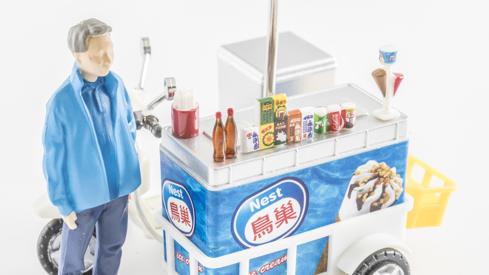 チャイナ屋台ミニカー最新作、「手のひらサイズのアイスクリーム屋さん」でアジア旅を思い出せ!_b0029315_00450135.jpg