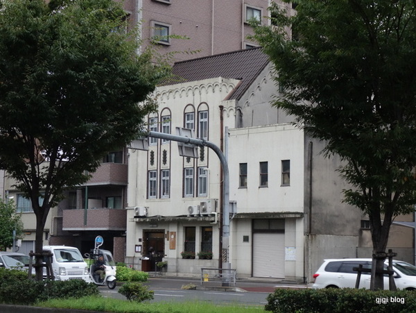 f0374868_18061709.jpg