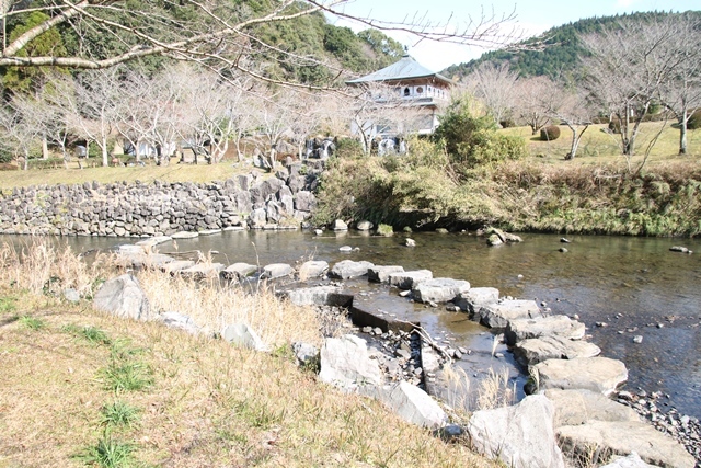 鹿児島県南九州市知覧町で出会った清水磨崖仏群に驚愕・・・歴史遺産に感動!!(その①)_d0181492_08563328.jpg