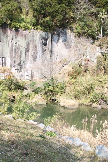 鹿児島県南九州市知覧町で出会った清水磨崖仏群に驚愕・・・歴史遺産に感動!!(その①)_d0181492_09002510.jpg