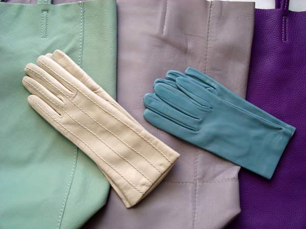 フィレンツェでキレイ色の手袋を買う : ケチケチ贅沢日記