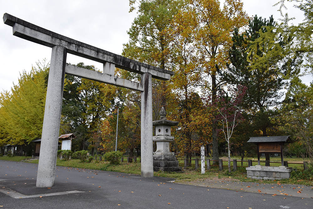 太平記を歩く。 その１２ 「院庄館跡（作楽神社）」 岡山県津山市 : 坂