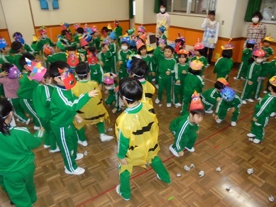 豆まき大会_c0212598_17521934.jpg