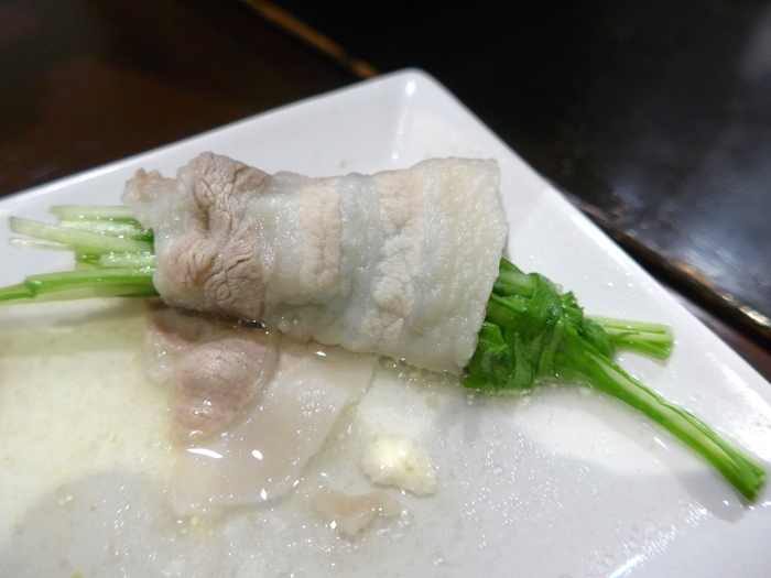 那覇「あぐ~しゃぶしゃぶ まつもと」へ行く。_f0232060_21254592.jpg