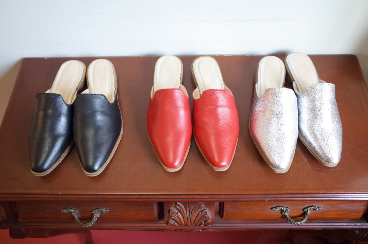 ★Leather slippers sandals★_e0269968_18315894.jpg
