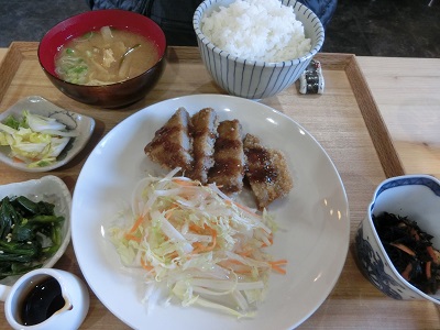 たんぽぽ食堂_f0019247_0153330.jpg