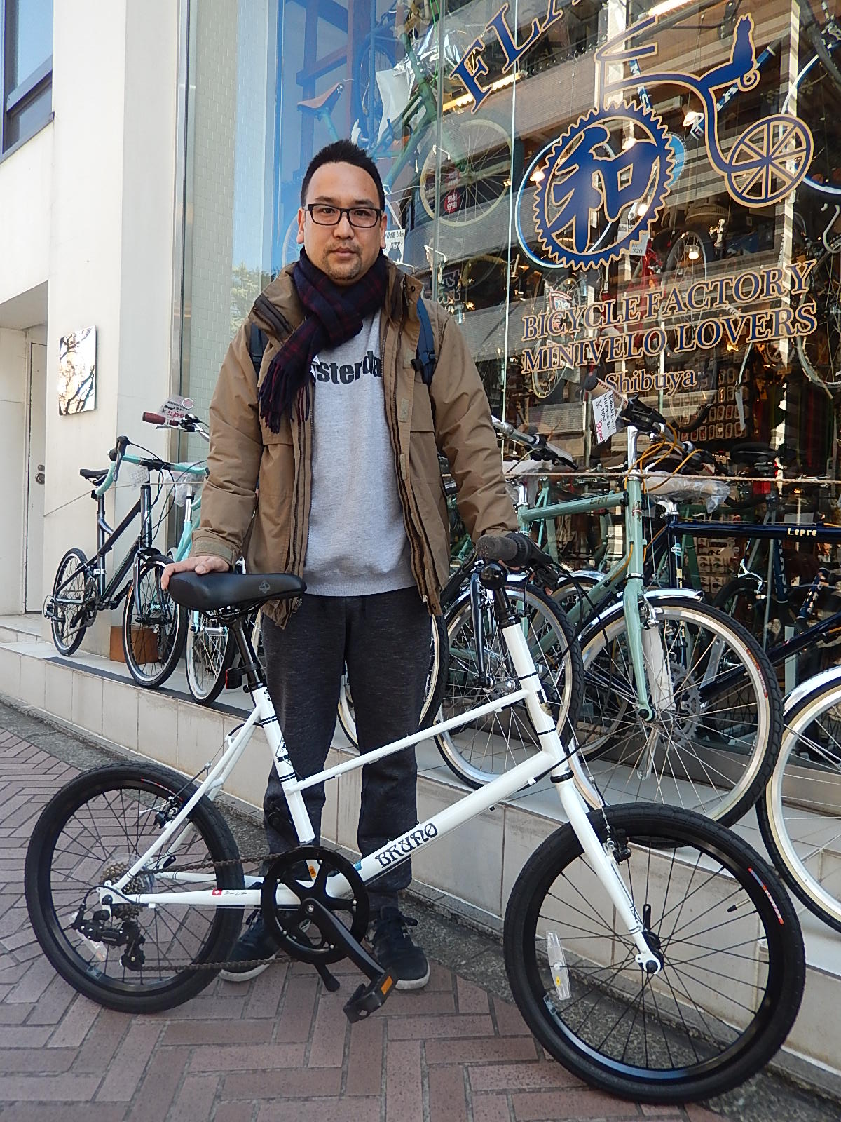 2月4日　渋谷　原宿　の自転車屋　FLAME bike前です_e0188759_1821478.jpg