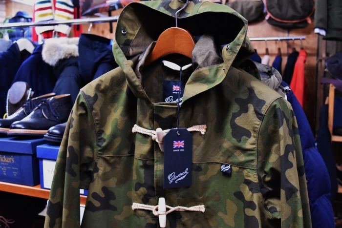 問い合わせ多いです。。。Gloverall　SHORT DUFFLE JACKET (CAMO柄 SHOWER CLOTH)！★！_d0152280_17350374.jpg