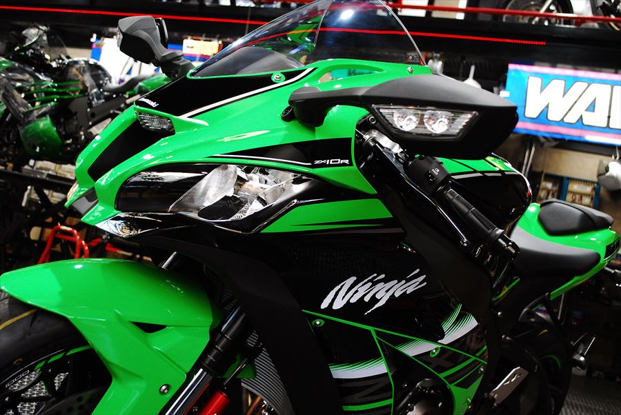 Ninja ZX-10R 2017年モデル入荷しました！_d0099181_11481879.jpg