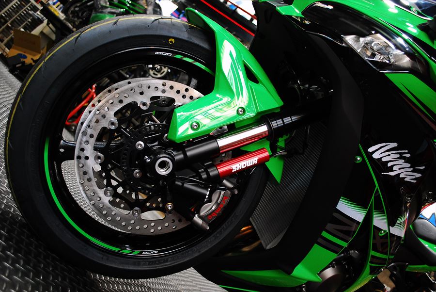 Ninja ZX-10R 2017年モデル入荷しました！_d0099181_11503291.jpg