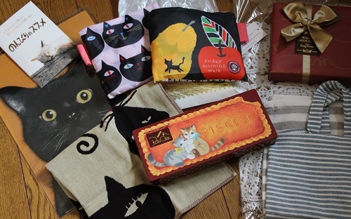 黒ねこ!集れ~~~~。。。_a0333195_22030575.jpg