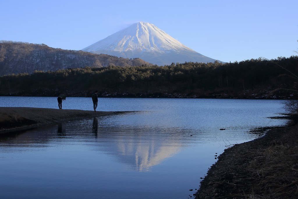 西湖の逆さ富士は～最高です！_a0188405_14565683.jpg