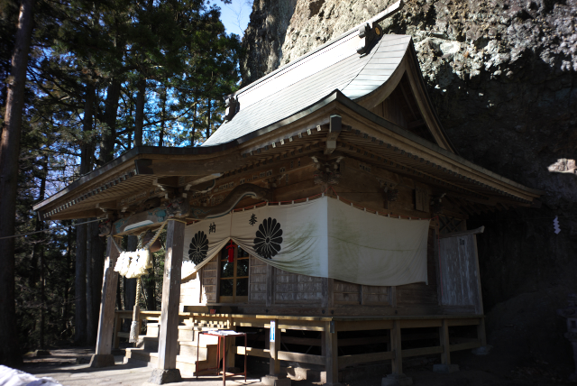 中之嶽神社・・・３_d0143011_1345092.jpg