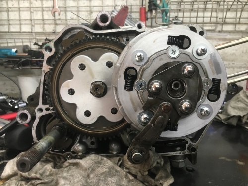 楽天市場】中華 エンジン 本体 110cc ノークラッチ 遠心クラッチ