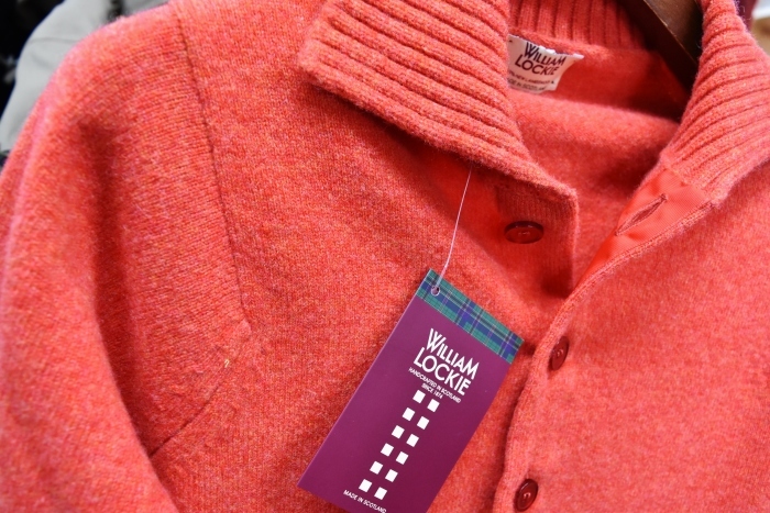 素敵な梅春モノの御紹介です。。。William Lockie ・・・ Lambs WOOL Light CARDIGAN!★!_d0152280_11353092.jpg
